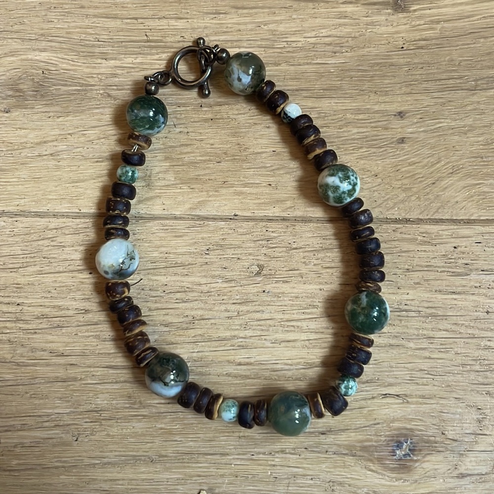 Beaded T-bar Clasp Bracelet